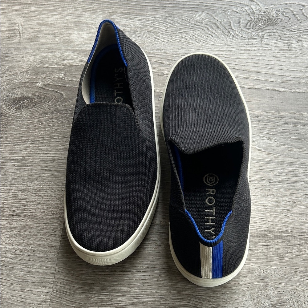 Rothy's Women’s Black Slip-Ons size 7.5